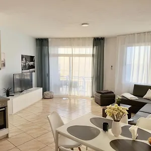 Апартаменты Beachfront Marilyn